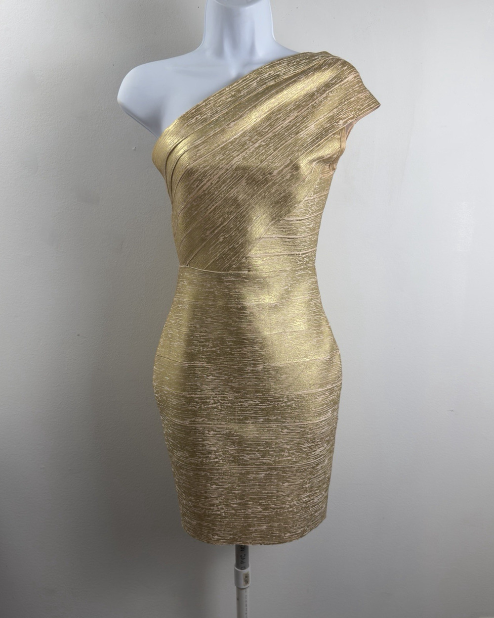 Bella Barnett Gold Metallic One Shoulder Bodycon Bandage Cocktail Dress S